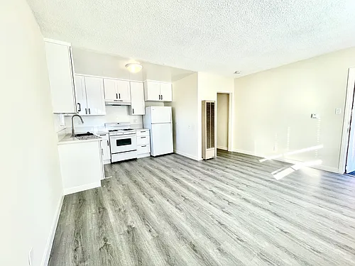 14617 S Berendo Ave #6 Photo 1