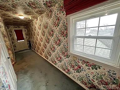 2nd image of 2022 Washtenaw Ave