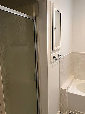 3rd image of 33-50 28th St #3