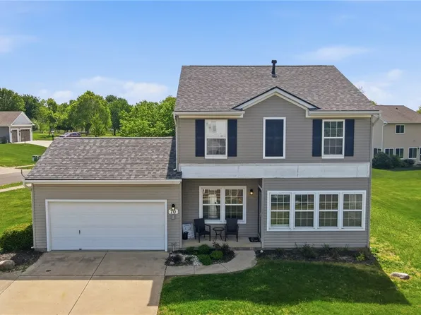 70 E Long Meadow Dr, Springboro, OH 45066