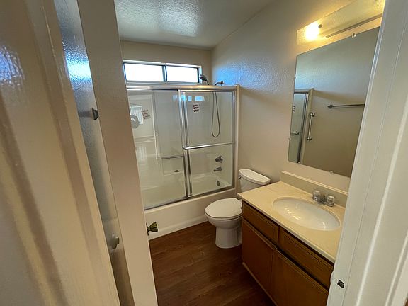 4th image of 4360 W 137th St #10