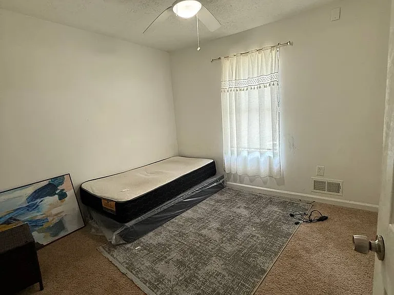 768 Stephenson Rdg — Photo 8