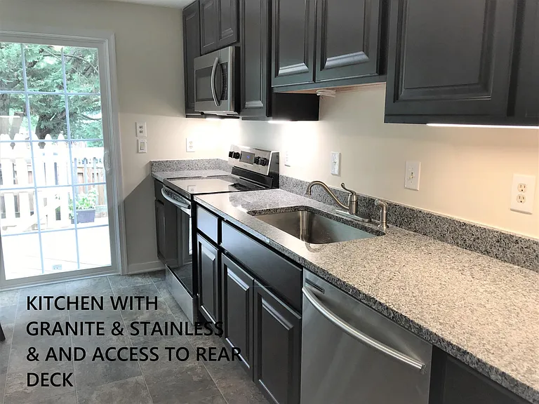 1221 N Roosevelt St — Photo 2