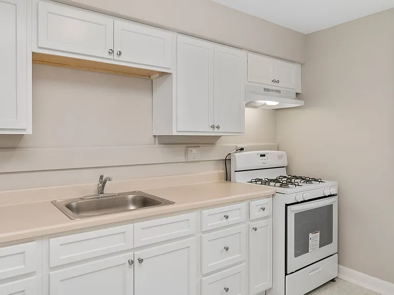 5346 Chew Ave - St. Teresa — Photo 7