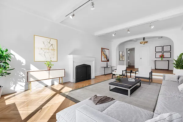 Sold by Compass | media 1