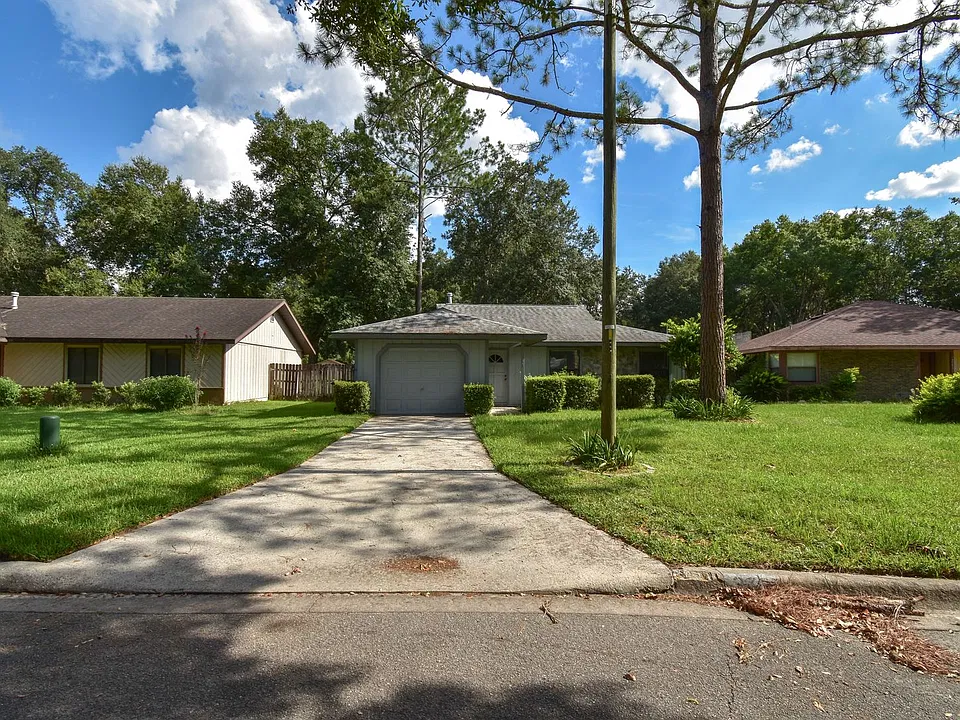 3737 NW 59th Pl