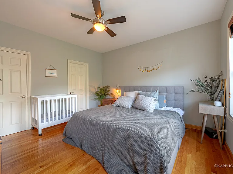 1016 W Monroe St — Photo 13