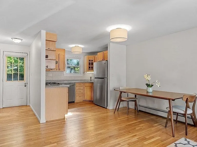 91 Winslow Ave — Photo 8