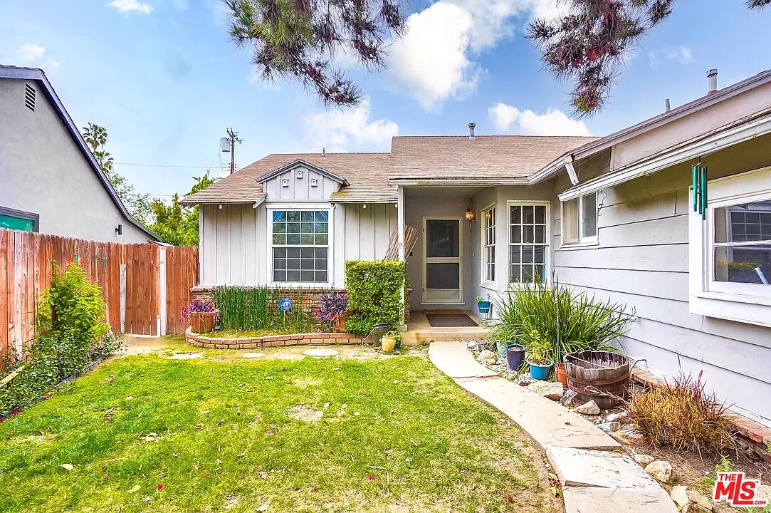 3 bed, 2.0 bath, 1509 sqft, $5,650 — Photo 3
