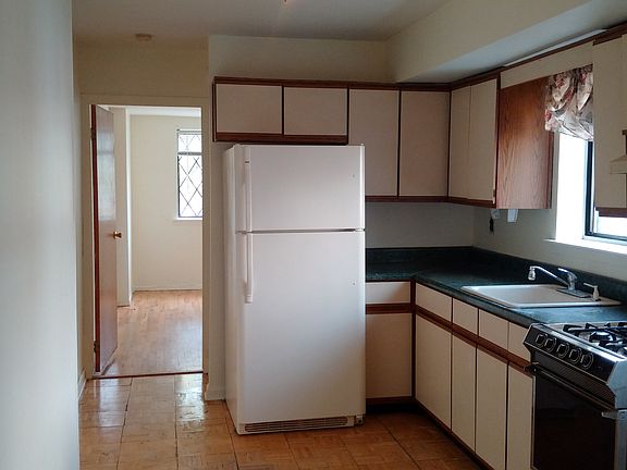 3rd image of 7179 Peri Ln #27S