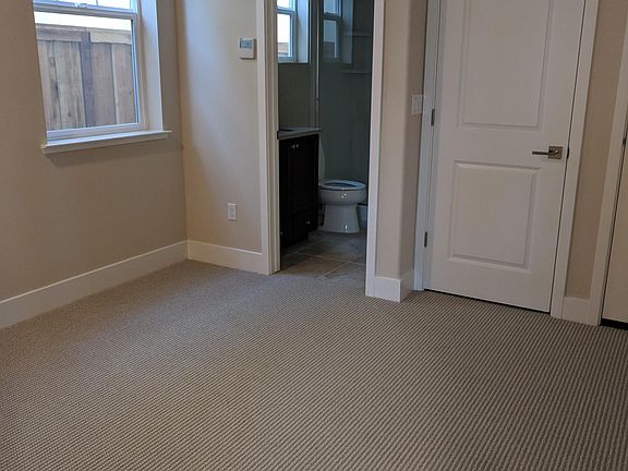 5th image of 641 W Ellsworth Ave