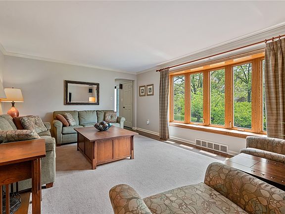 2nd image of 174 Woodshire Dr
