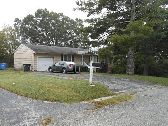 3rd image of 4614 Skyview Dr