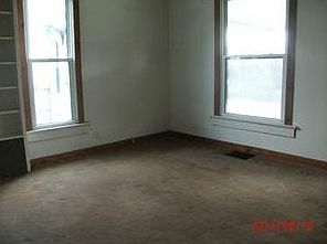 3rd image of 608 W South St