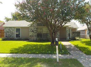 970 N Pleasant Woods Dr, Dallas, TX 75217