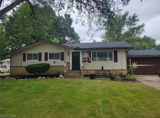 26912 Eastwood Ln, Olmsted Township, OH 44138