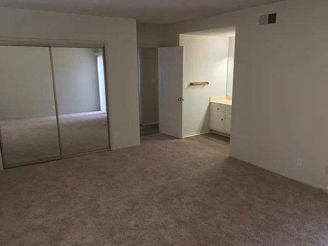 1704 Fern Ave — Photo 18