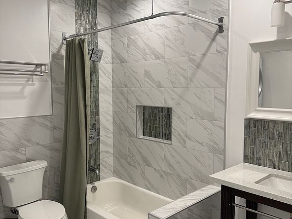 2nd image of 2442 28th St APT C