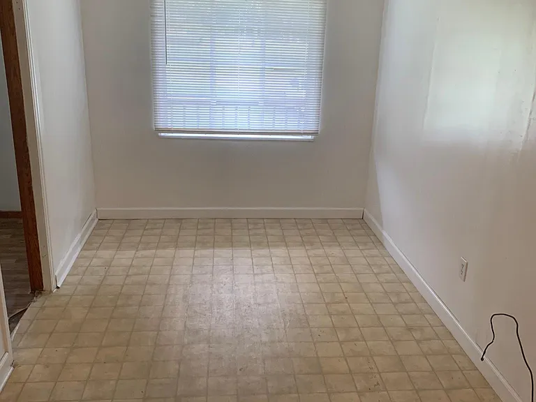 120 Alex Seal Ln — Photo 4