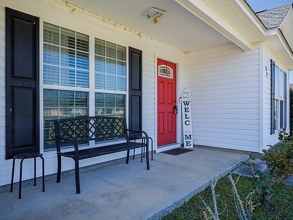 4th image of 89 Mill Pond Pl