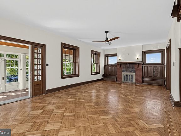 4th image of 271 Owen Ave
