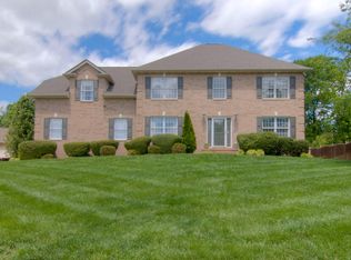 3318 Whispering Oaks Dr, Knoxville, TN 37938
