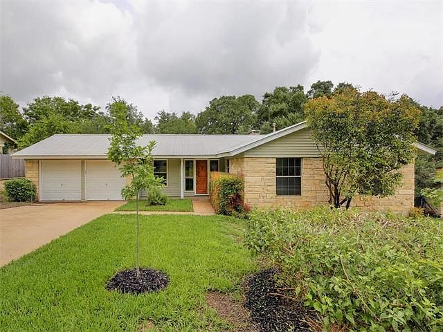 1st image of 702 Little Oak Dr