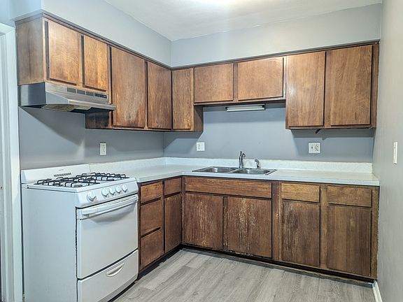 4th image of 3312 Darwood Dr APT A