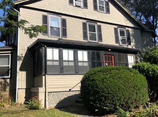 26 Old Beach Rd #2, Newport, RI 02840