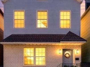 97 Houston St, Newark, NJ 07105