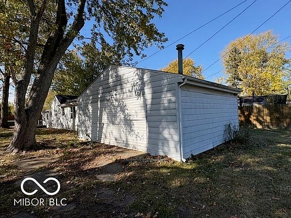 5th image of 2204 S Waldemere Ave