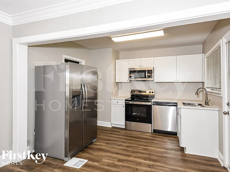 1567 Mayflower Ave SW — Photo 9