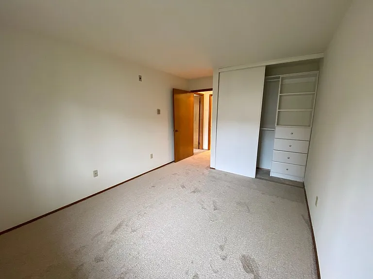Shorecrest Apartments — Photo 32