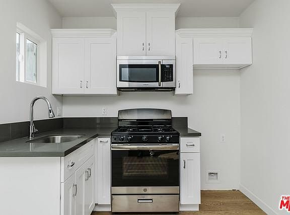 3rd image of 4120 Beethoven St