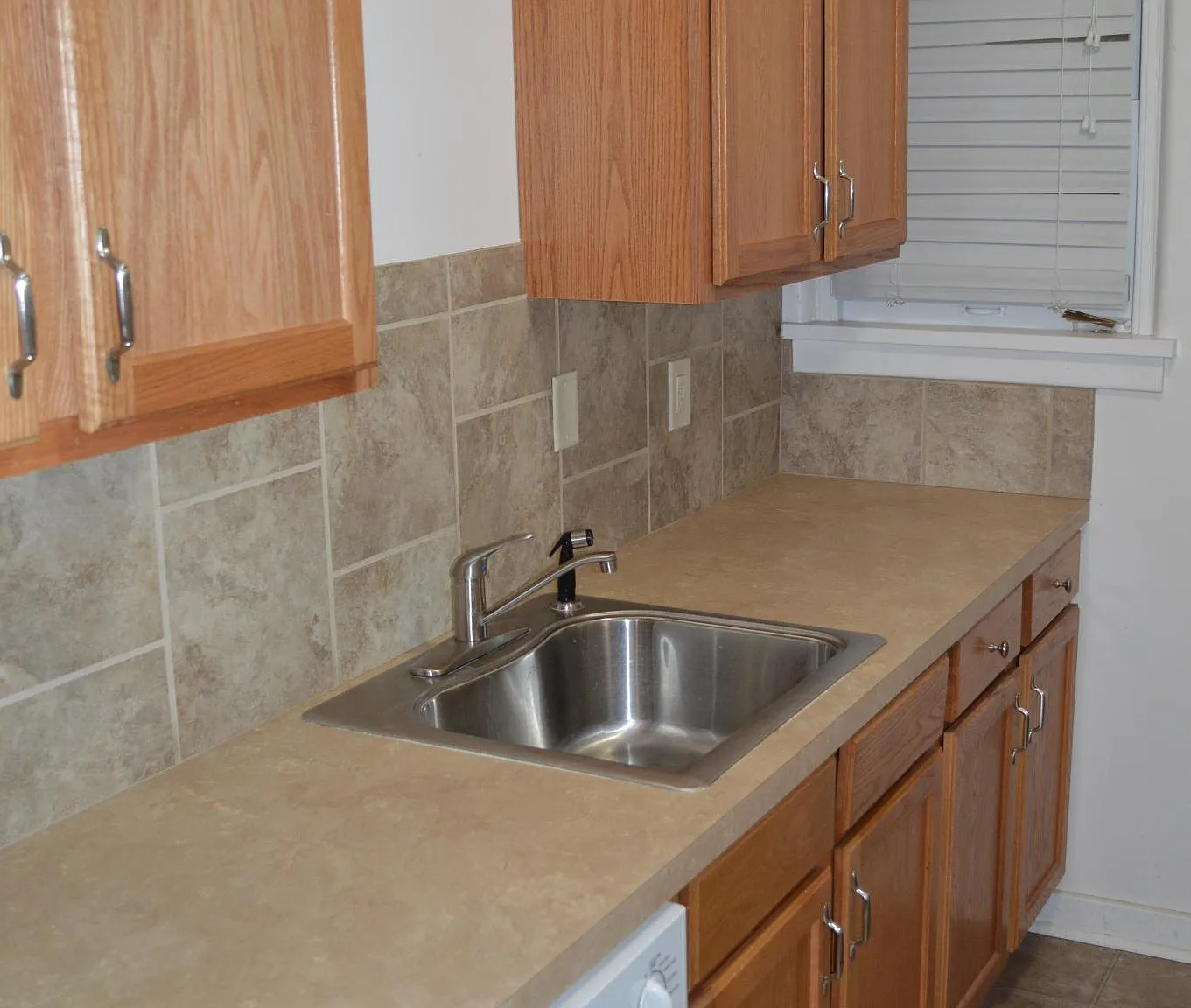 1 bed, 650 sqft, $775 — Photo 2