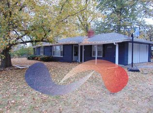 11008 Grandview Rd, Kansas City, MO 64137