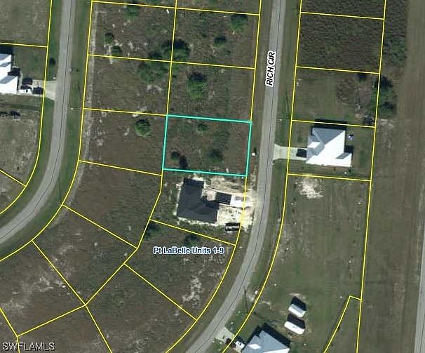 2nd image of 7034 Rich Cir