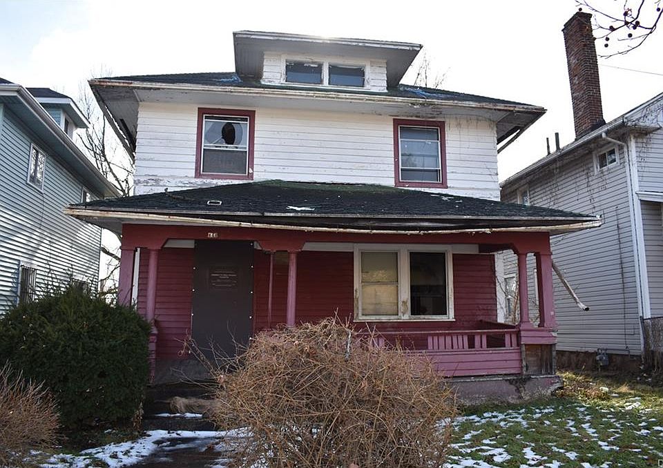 1st image of 446 Oxford Ave