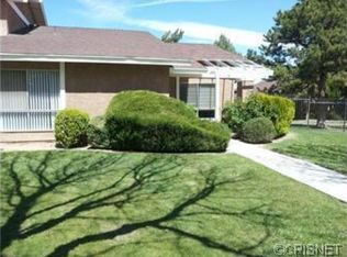 2851 W Avenue J4, Lancaster, CA 93536