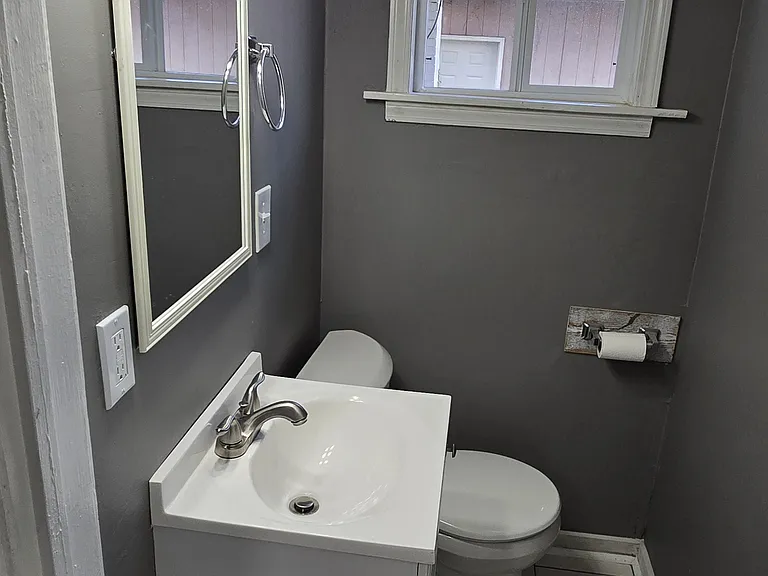 5622 Wayne Ave — Photo 7