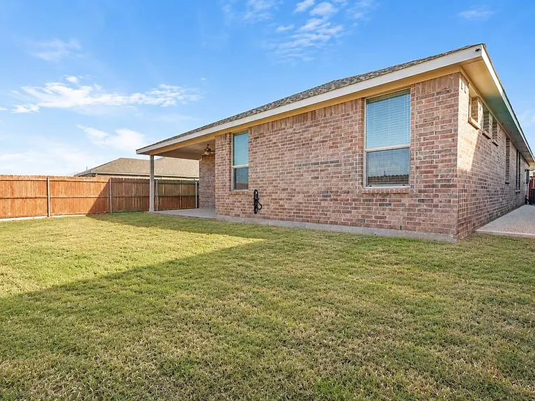 7100 Thomas Paine Rd — Photo 32