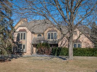 N32W23330 Fieldside Rd, Pewaukee, WI 53072