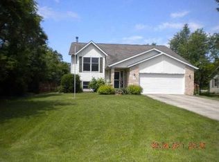 10830 Edison Rd, Machesney Park, IL 61115
