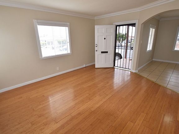 2nd image of 1542 W 105th St