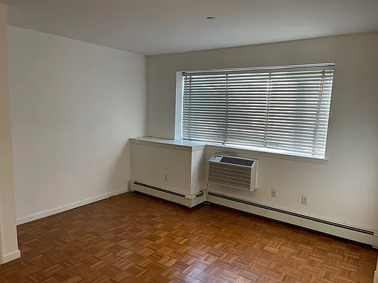 Rented by 18 REALTY | media 4