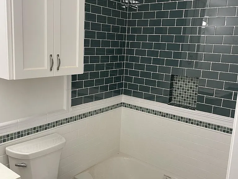 505 E Broadway Ave S — Photo 10