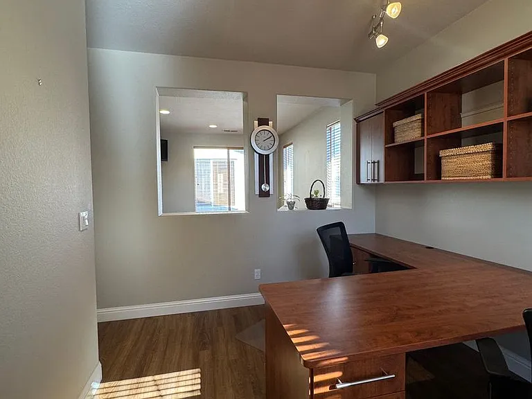585 Seattle Slew Ct — Photo 5