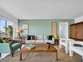 555 Crandon Blvd, Key Biscayne, FL