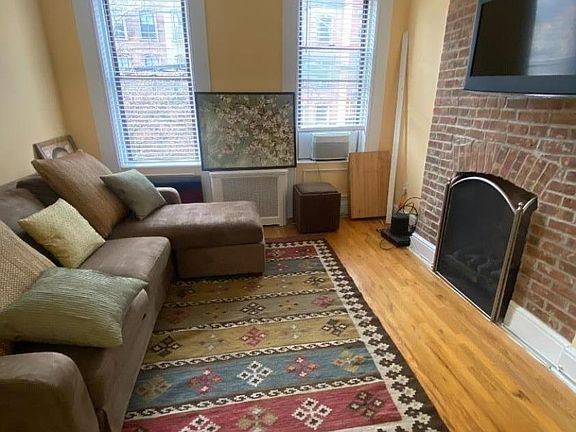 3rd image of 208 Washington St APT 2A