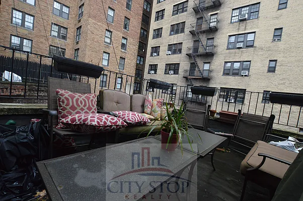 Rented by City Stop Realty | media 24